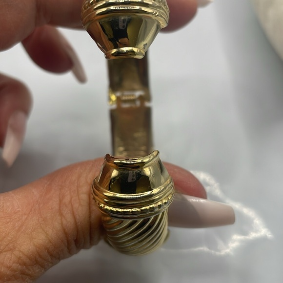 Vintage hinged bangle bracelet - Picture 4 of 5